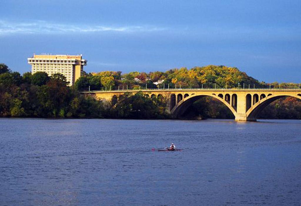 Key Bridge Marriott Hotel Arlington Buitenkant foto
